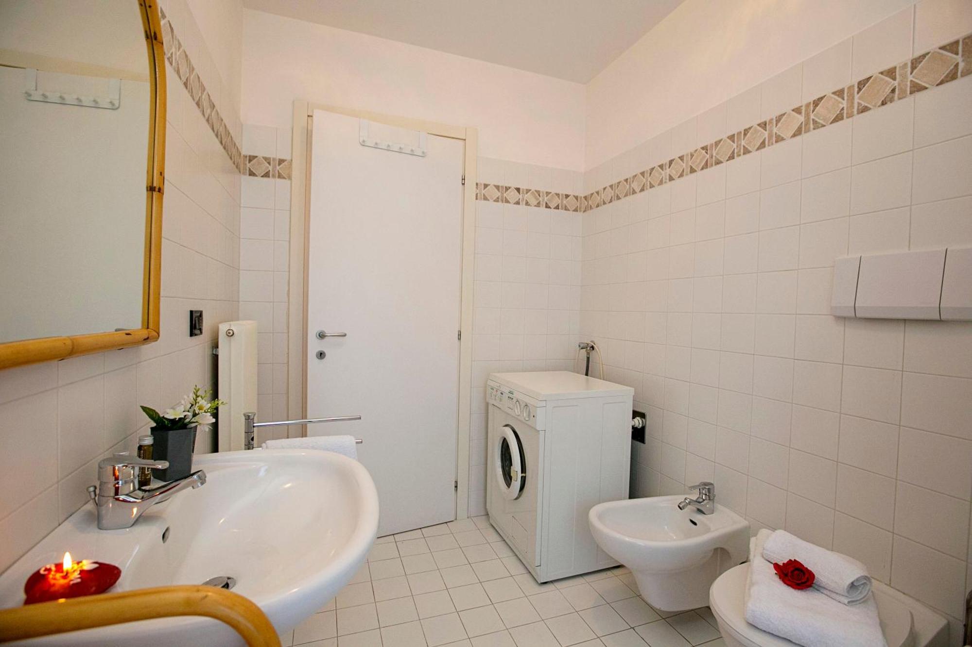 Appartamento Lara - Happy Rentals Riva del Garda Extérieur photo